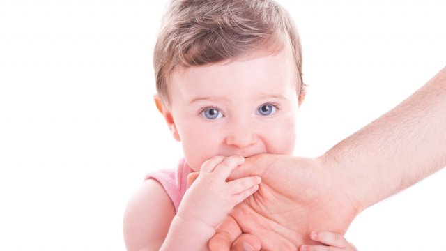 Mon enfant mord. Est-ce normal ?